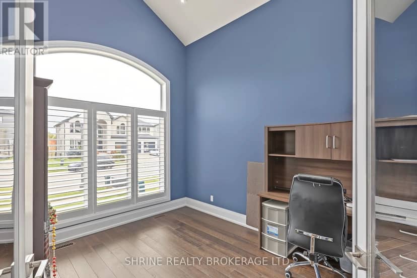 977 Longworth Road — photo 3 of 40
