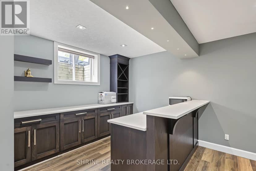 977 Longworth Road — photo 37 of 40