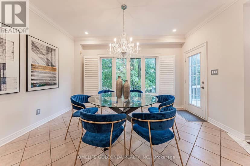 30 Goldring Crescent — photo 10 of 40