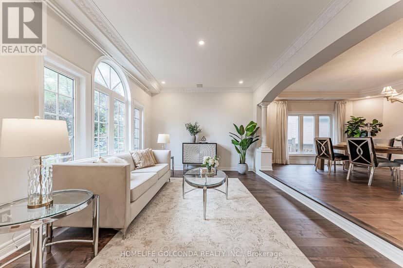 30 Goldring Crescent — photo 3 of 40