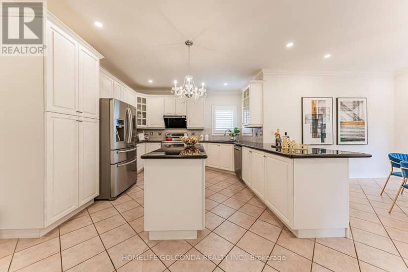 30 Goldring Crescent — photo 7 of 40