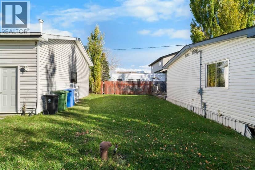 320 Railway Avenue NW — photo 34 of 36