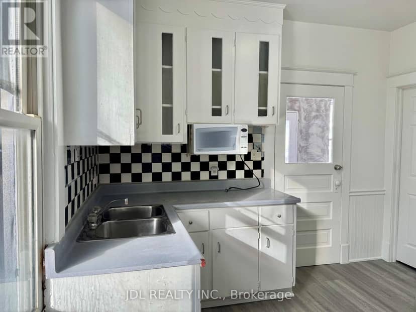 6269 Ash Street — photo 7 of 20