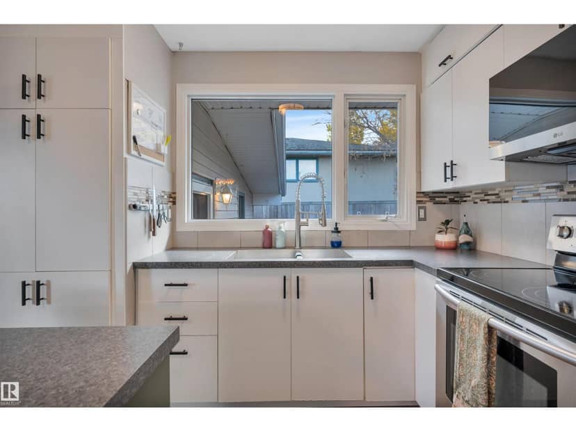 132 Garland Cr — photo 17 of 40