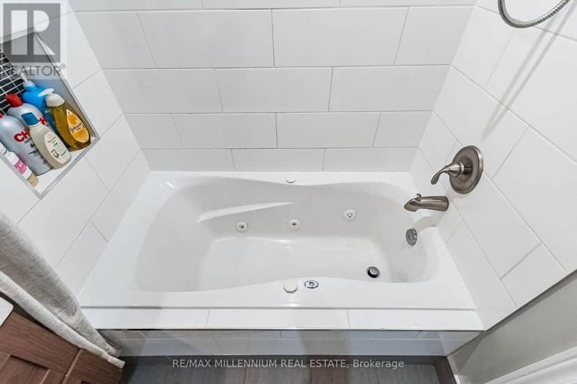 4 - 3480 Upper Middle Road — photo 28 of 40