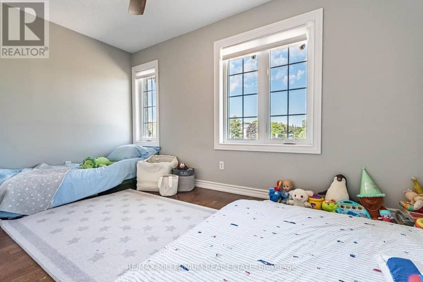 4 - 3480 Upper Middle Road — photo 31 of 40