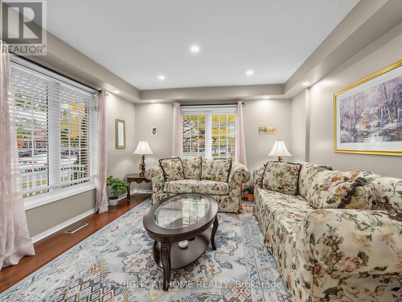 106 Worthington Avenue, Brampton, photo 7
