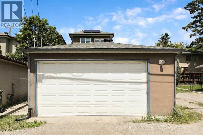 2705 11 Avenue SE — photo 30 of 31
