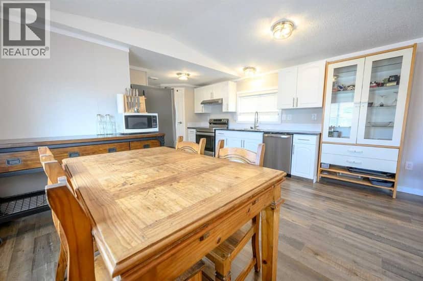 1120 7 Avenue, Beaverlodge, photo 5