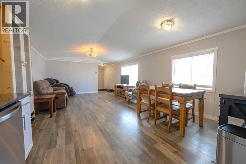 1120 7 Avenue, Beaverlodge, photo 7