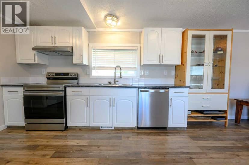 1120 7 Avenue, Beaverlodge, photo 6