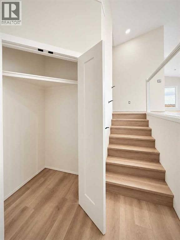 8706 83 Avenue — photo 23 of 32