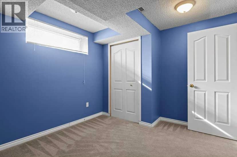 127 Erin Meadow Crescent SE — photo 29 of 38