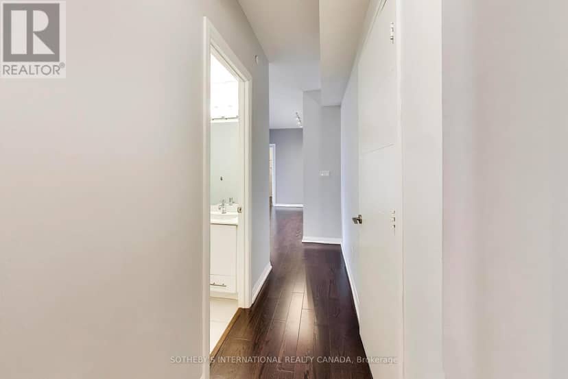 1122 - 460 Adelaide Street E, Toronto, photo 3