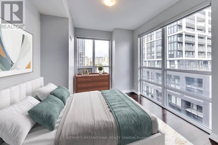 1122 - 460 Adelaide Street E — photo 9 of 22