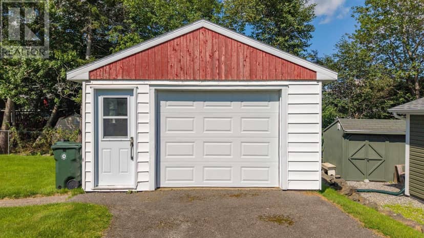 135 Kennedy Avenue — photo 4 of 25