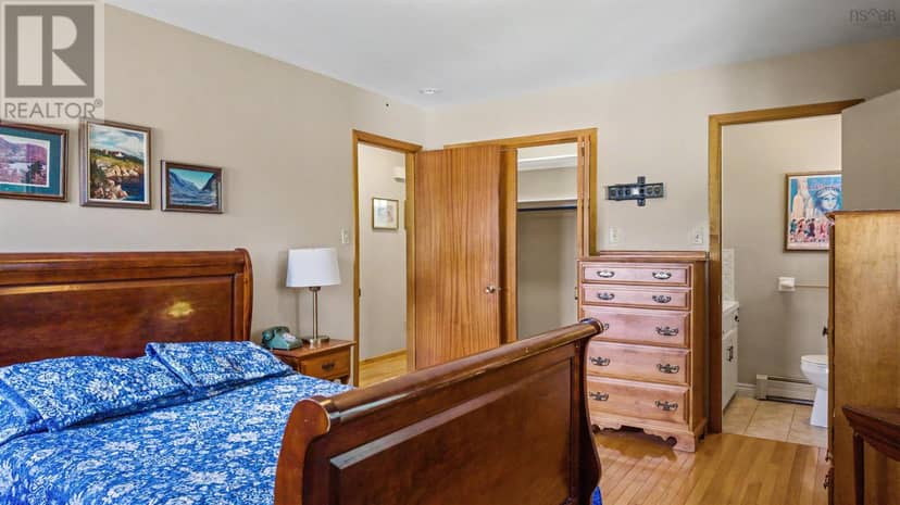 135 Kennedy Avenue — photo 13 of 25