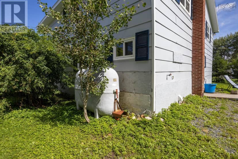 17 Obrien Street — photo 9 of 35