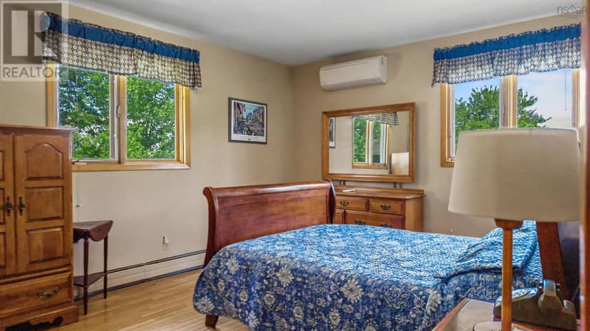 135 Kennedy Avenue — photo 10 of 25