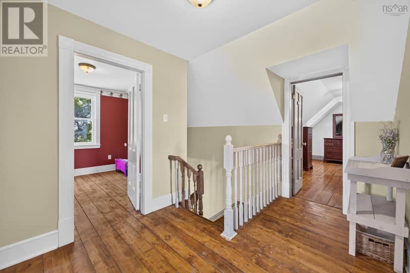 103 MAPLE Avenue — photo 35 of 40