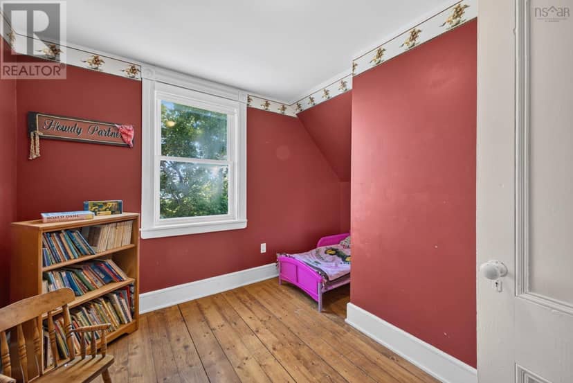 103 MAPLE Avenue — photo 38 of 40