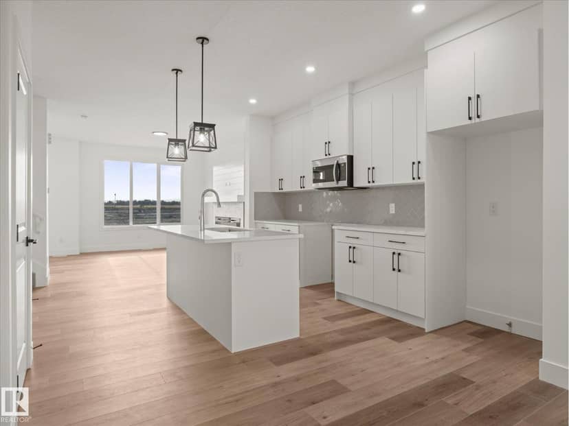423 Bank Wynd — photo 9 of 40