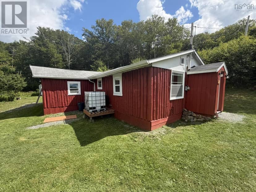 45 LEMMON HILL Road — photo 1 of 18