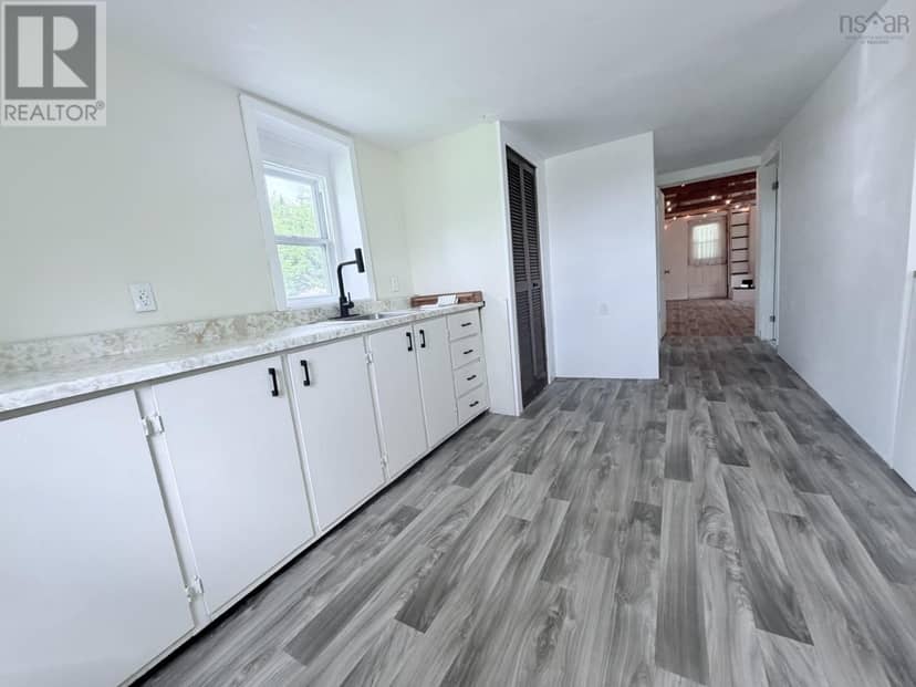 45 LEMMON HILL Road — photo 5 of 18