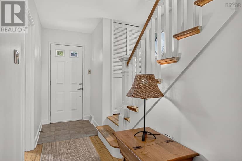 2590 Poplar Street — photo 2 of 20