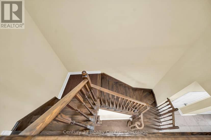 20 Hogan Manor Drive — photo 28 of 40