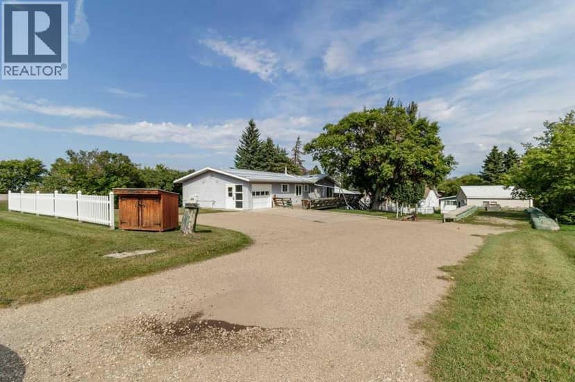2213 26 Avenue, Delburne, photo 2