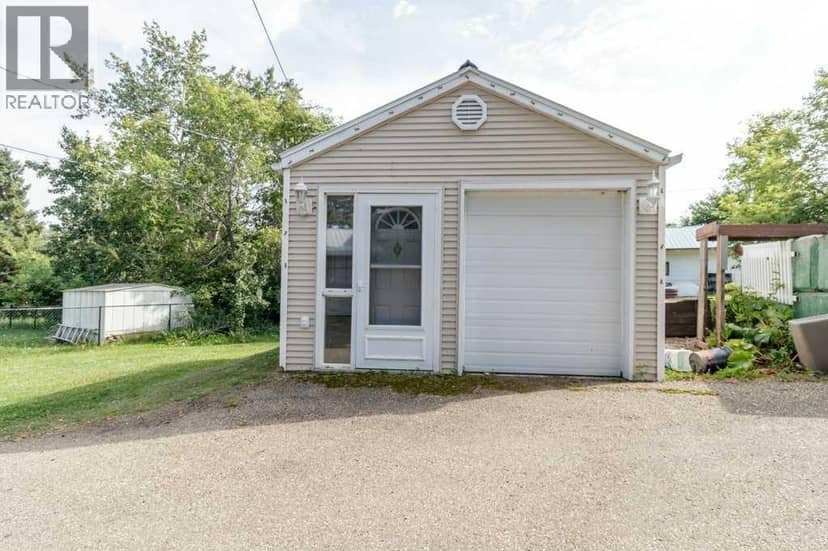 2213 26 Avenue — photo 39 of 40