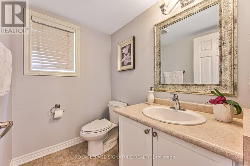 270 Springvalley Crescent — photo 22 of 40