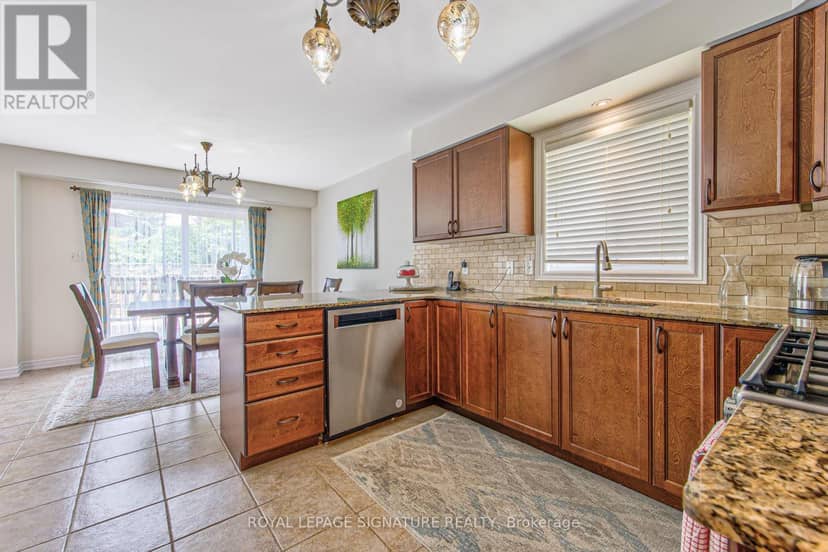 270 Springvalley Crescent — photo 21 of 40