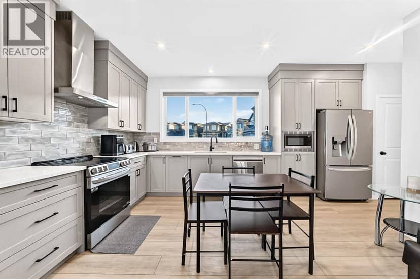 216 Lucas Place NW, Calgary, photo 5