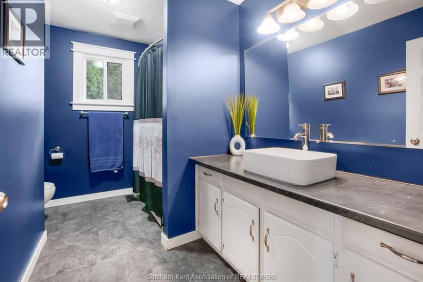 109 McGeorge STREET — photo 14 of 35