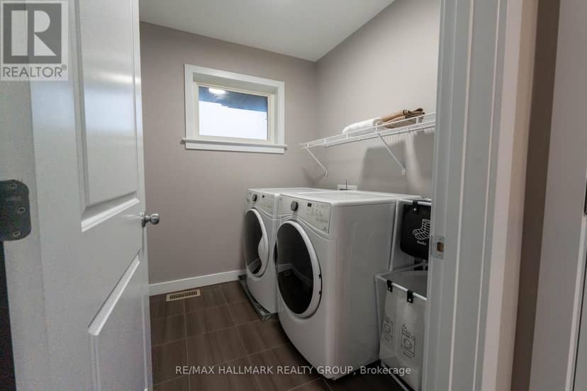 305 Oxer Place S — photo 20 of 37