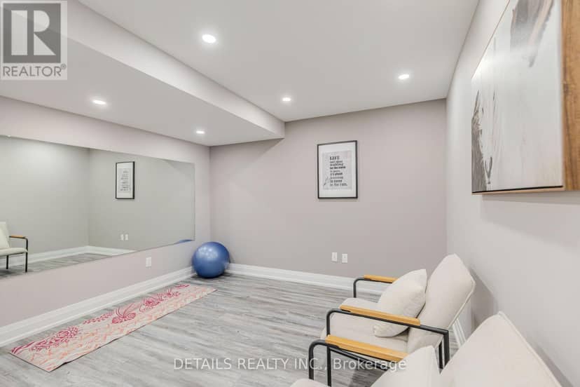 703 Kilmar Crescent — photo 39 of 40