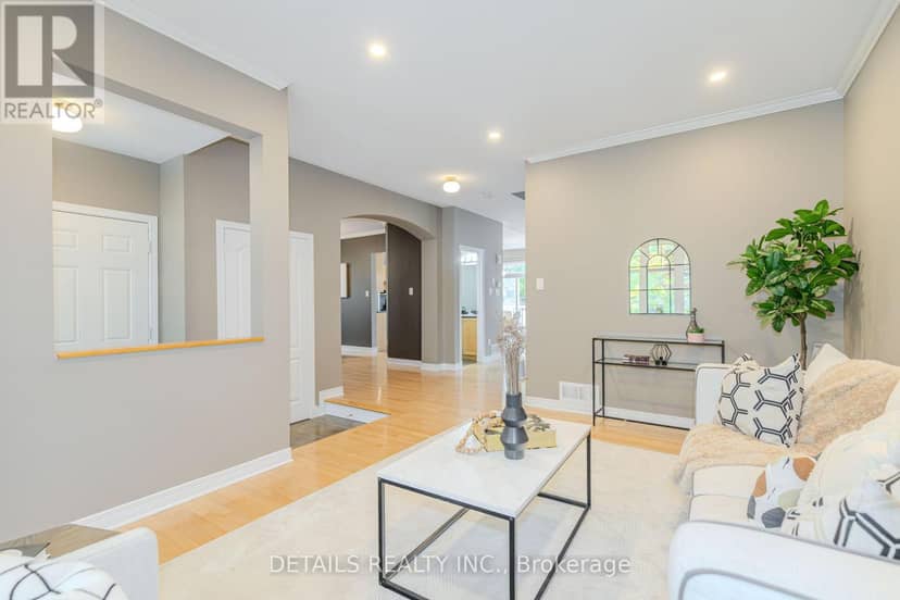 703 Kilmar Crescent — photo 9 of 40