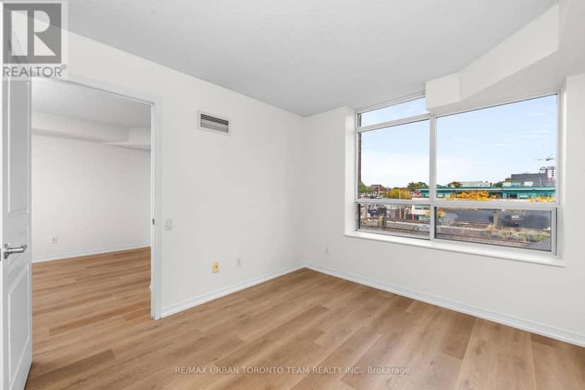 #505 - 140 Bathurst Street — photo 20 of 30