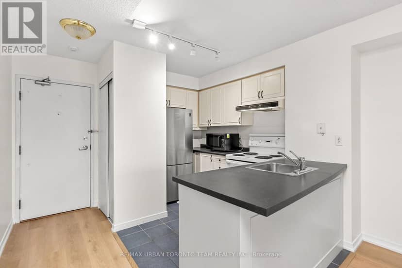 #505 - 140 Bathurst Street, Toronto, photo 8