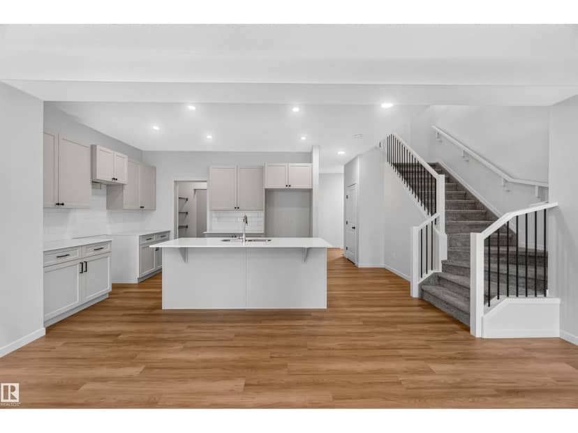 5 Emerson Ld — photo 12 of 40