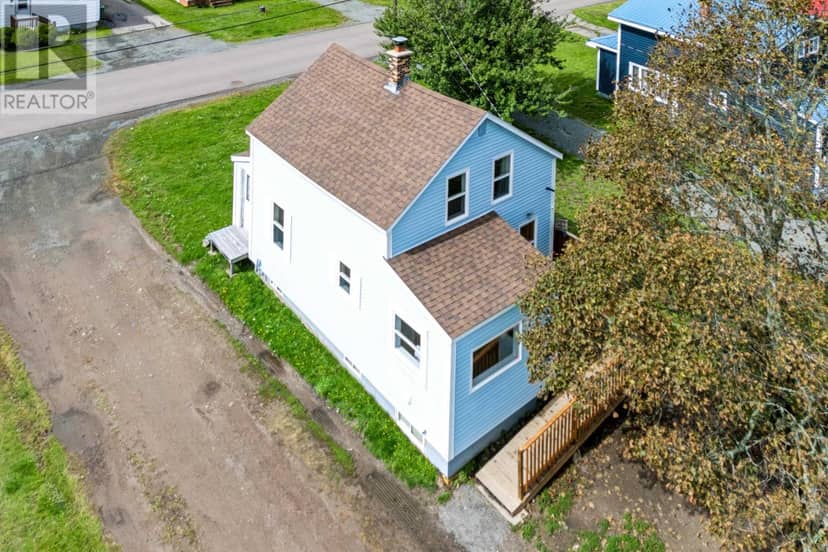 20 Cowan Street — photo 25 of 27