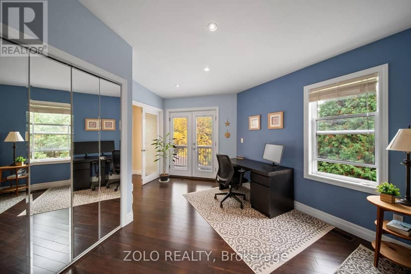 6911B Hickling Crescent — photo 26 of 40