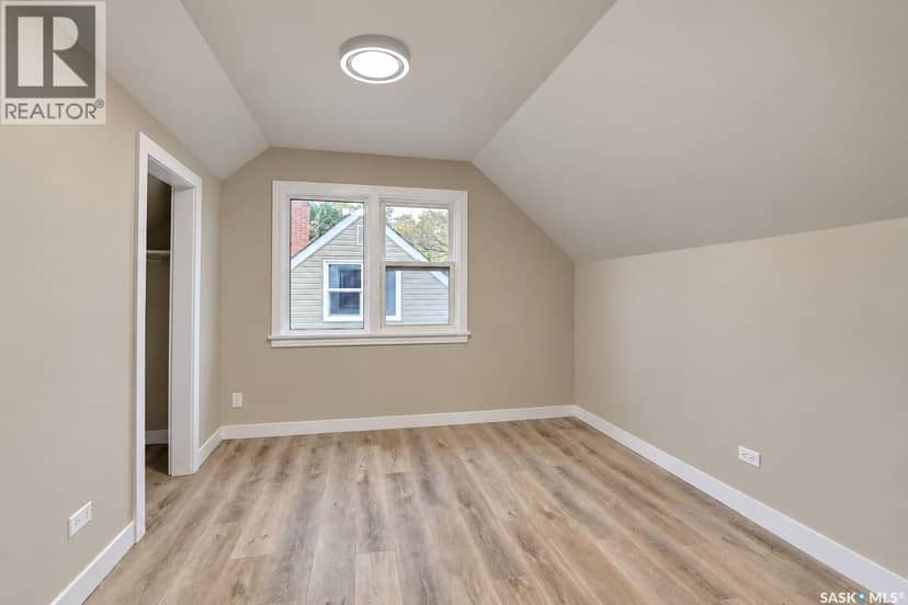 3721 Caen AVENUE — photo 14 of 30