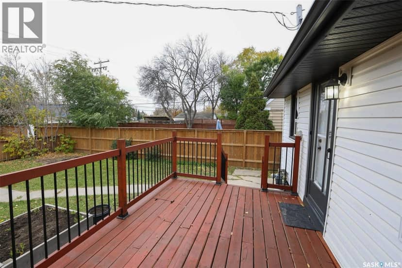 3721 Caen AVENUE — photo 24 of 30
