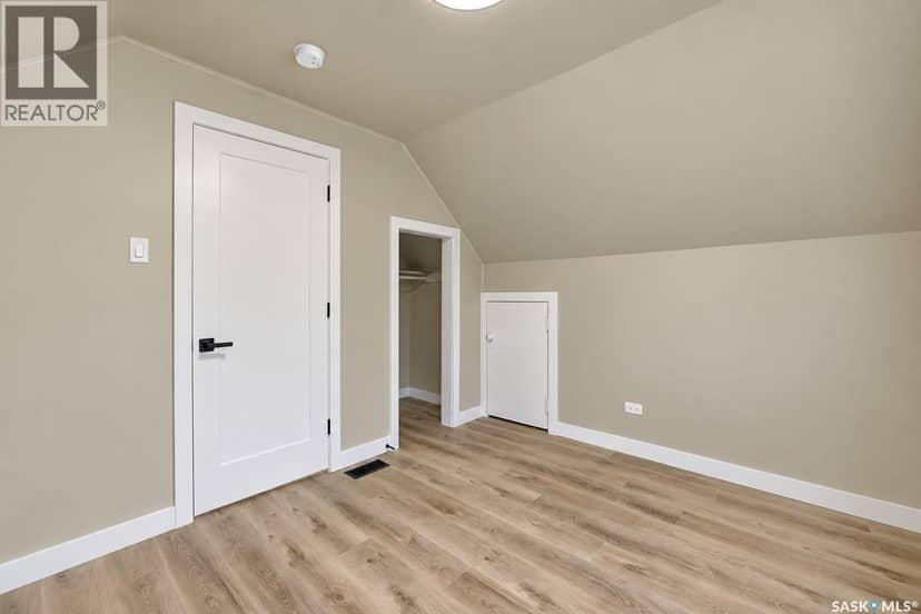 3721 Caen AVENUE — photo 17 of 30