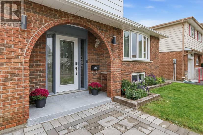 15 Hillier Street — photo 2 of 40