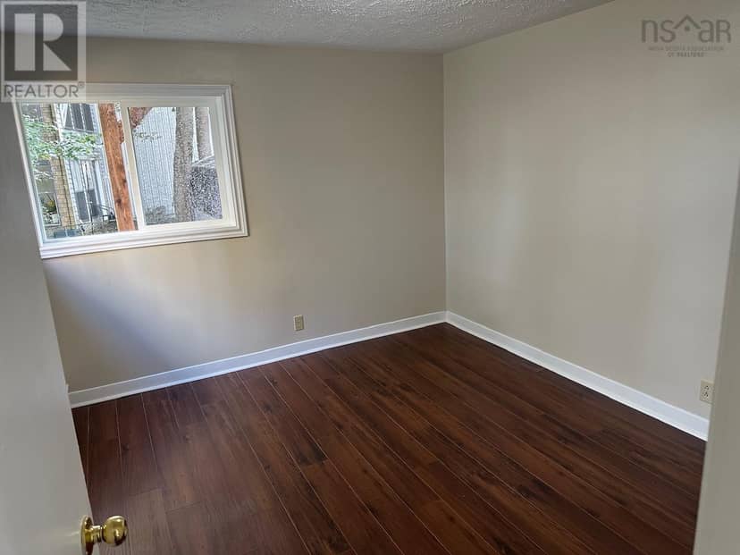 6162 Charles Street — photo 11 of 29