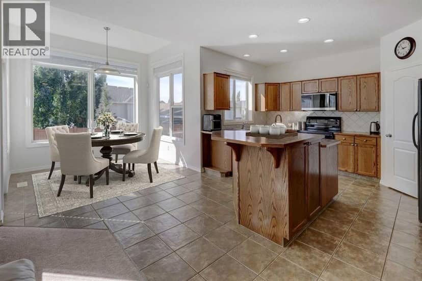 27 Rockyspring Gate NW, Calgary, photo 4